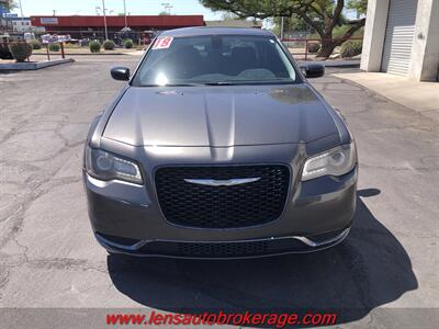 2018 Chrysler 300 Series Touring  *Clean & Loaded Sedan! - Photo 3 - Tucson, AZ 85705