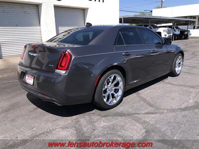 2018 Chrysler 300 Series Touring  *Clean & Loaded Sedan! - Photo 8 - Tucson, AZ 85705