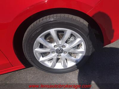 2012 Volkswagen Jetta SE PZEV  *Clean Racer Red Fuel Saver! - Photo 25 - Tucson, AZ 85705