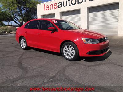 2012 Volkswagen Jetta SE PZEV  *Clean Racer Red Fuel Saver! - Photo 2 - Tucson, AZ 85705