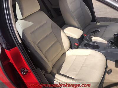 2012 Volkswagen Jetta SE PZEV  *Clean Racer Red Fuel Saver! - Photo 23 - Tucson, AZ 85705