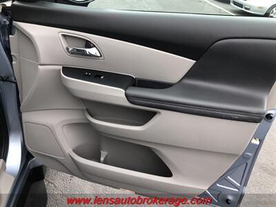 2014 Honda Odyssey EX-L  *Nice 45k Mile Handicap Van! - Photo 24 - Tucson, AZ 85705