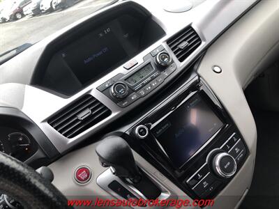 2014 Honda Odyssey EX-L  *Nice 45k Mile Handicap Van! - Photo 15 - Tucson, AZ 85705