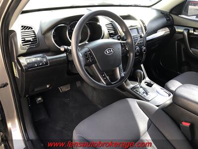 2012 Kia Sorento LX   - Photo 10 - Tucson, AZ 85705