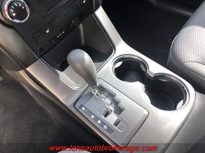 2012 Kia Sorento LX   - Photo 14 - Tucson, AZ 85705