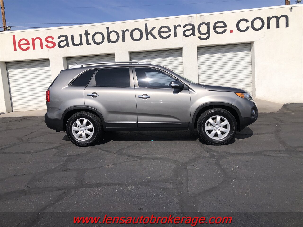 2012 Kia Sorento LX   - Photo 1 - Tucson, AZ 85705