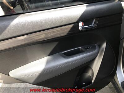 2012 Kia Sorento LX   - Photo 15 - Tucson, AZ 85705