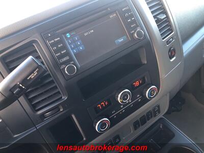 2020 Nissan NV 3500 HD SL   - Photo 14 - Tucson, AZ 85705