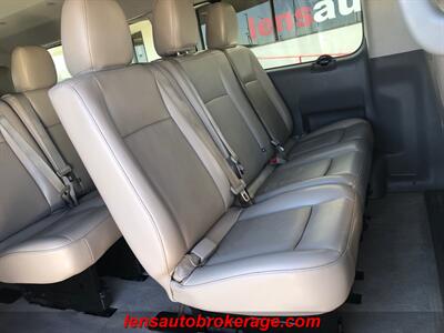 2020 Nissan NV 3500 HD SL   - Photo 17 - Tucson, AZ 85705