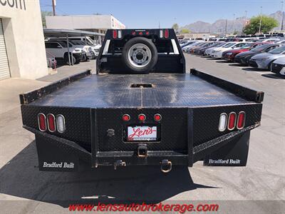 2022 RAM 5500 Tradesman  Diesel Flatbed 4x4! **CARFAX 1 OWNER** - Photo 26 - Tucson, AZ 85705