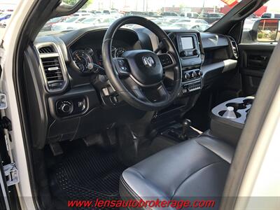 2022 RAM 5500 Tradesman  Diesel Flatbed 4x4! **CARFAX 1 OWNER** - Photo 10 - Tucson, AZ 85705
