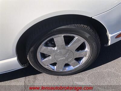 2002 Ford Thunderbird Deluxe   - Photo 20 - Tucson, AZ 85705