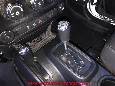 2018 Jeep Wrangler JK Unlimited Rubicon  *Bad A$$ Long Arm Lifted Rubi! - Photo 14 - Tucson, AZ 85705