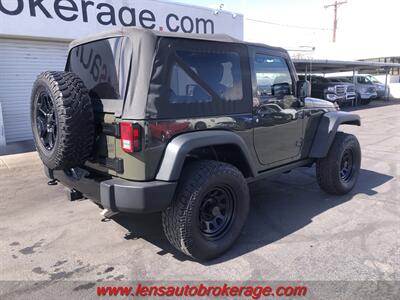 2016 Jeep Wrangler Willys Wheeler  *Carfax 1 Owner Hard Top! - Photo 8 - Tucson, AZ 85705