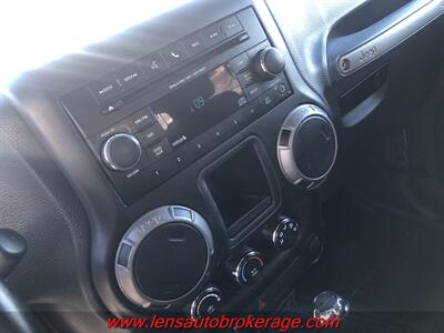 2016 Jeep Wrangler Willys Wheeler  *Carfax 1 Owner Hard Top! - Photo 14 - Tucson, AZ 85705
