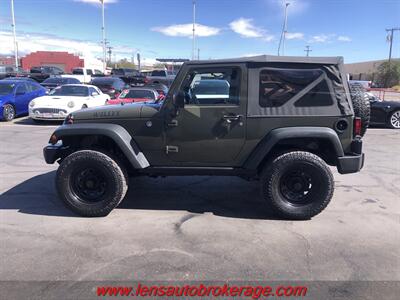 2016 Jeep Wrangler Willys Wheeler  *Carfax 1 Owner Hard Top! - Photo 5 - Tucson, AZ 85705