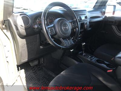 2016 Jeep Wrangler Willys Wheeler  *Carfax 1 Owner Hard Top! - Photo 10 - Tucson, AZ 85705