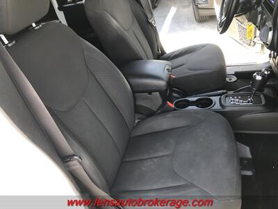 2016 Jeep Wrangler Sport S  *Clean Automatic Hard Top Jeep! - Photo 23 - Tucson, AZ 85705