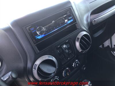 2016 Jeep Wrangler Sport S  *Clean Automatic Hard Top Jeep! - Photo 14 - Tucson, AZ 85705