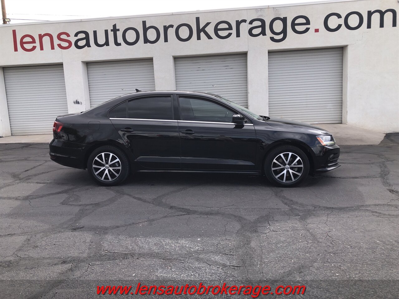 2017 Volkswagen Jetta 1.4T SE  *Nice Driving Little Sedan! - Photo 1 - Tucson, AZ 85705