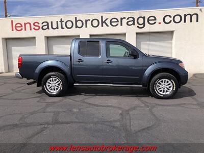 2014 Nissan Frontier SV  *NIce 4x4 Crew Cab W/Manual Trans! Truck