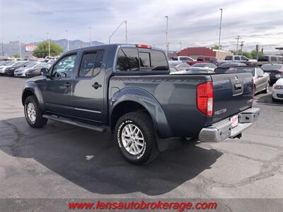 2014 Nissan Frontier SV  *NIce 4x4 Crew Cab W/Manual Trans! - Photo 6 - Tucson, AZ 85705