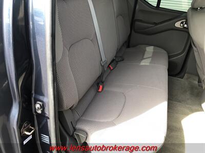 2014 Nissan Frontier SV  *NIce 4x4 Crew Cab W/Manual Trans! - Photo 20 - Tucson, AZ 85705