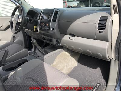 2014 Nissan Frontier SV  *NIce 4x4 Crew Cab W/Manual Trans! - Photo 21 - Tucson, AZ 85705