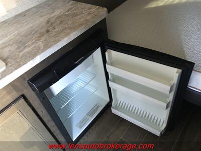 2021 Jayco Jay Flight SLX 145RB  *USED 1 TIME!! - Photo 16 - Tucson, AZ 85705