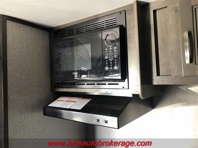 2021 Jayco Jay Flight SLX 145RB  *USED 1 TIME!! - Photo 13 - Tucson, AZ 85705