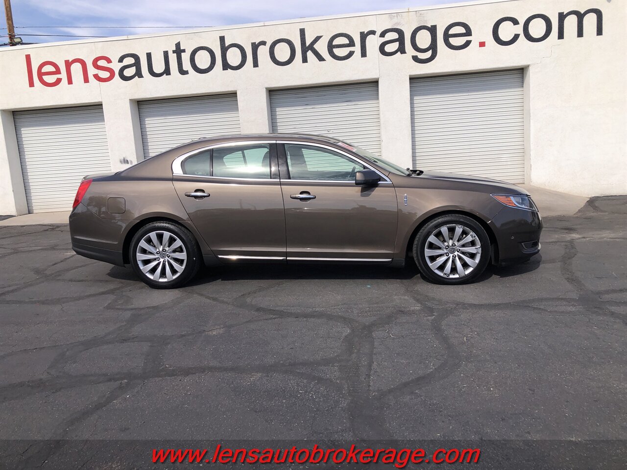 2016 Lincoln MKS  *Nice Driving Sedan! - Photo 1 - Tucson, AZ 85705