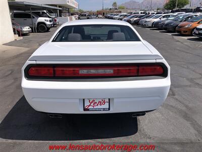 2013 Dodge Challenger SXT   - Photo 7 - Tucson, AZ 85705