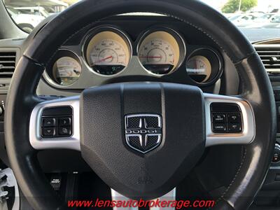 2013 Dodge Challenger SXT   - Photo 13 - Tucson, AZ 85705