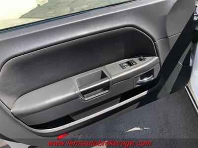 2013 Dodge Challenger SXT   - Photo 9 - Tucson, AZ 85705