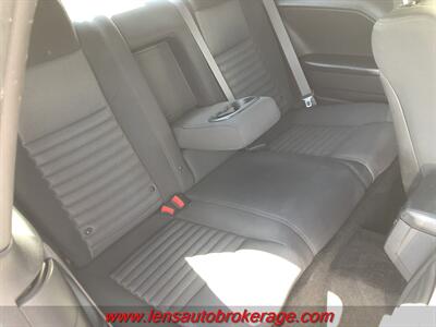 2013 Dodge Challenger SXT   - Photo 19 - Tucson, AZ 85705