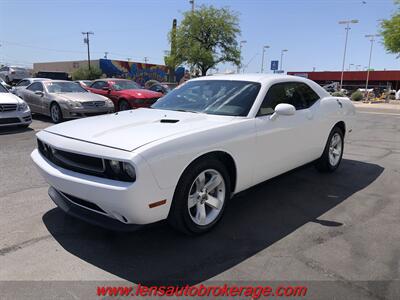 2013 Dodge Challenger SXT   - Photo 4 - Tucson, AZ 85705