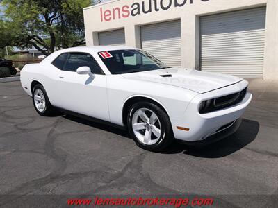 2013 Dodge Challenger SXT   - Photo 2 - Tucson, AZ 85705