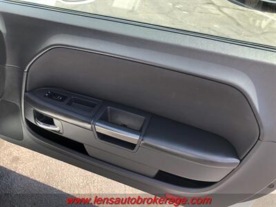 2013 Dodge Challenger SXT   - Photo 16 - Tucson, AZ 85705