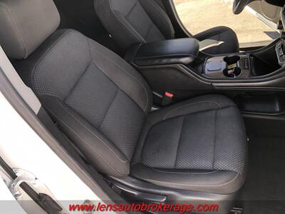 2021 GMC Acadia SLE  *Nice, 3rd Row Equipped! - Photo 24 - Tucson, AZ 85705