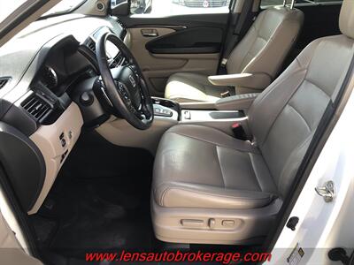 2017 Honda Pilot Elite  *Nice Loaded AWD! - Photo 11 - Tucson, AZ 85705