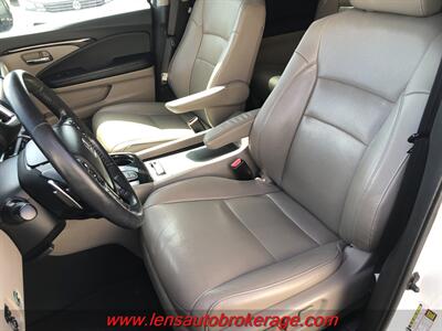2017 Honda Pilot Elite  *Nice Loaded AWD! - Photo 12 - Tucson, AZ 85705