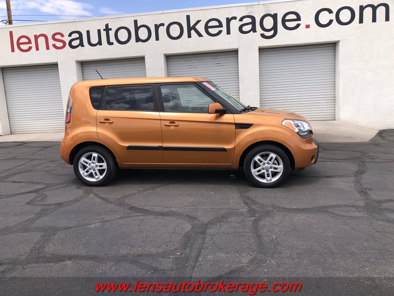 2011 Kia Soul +  *Nice 77k Mile Soul! - Photo 1 - Tucson, AZ 85705