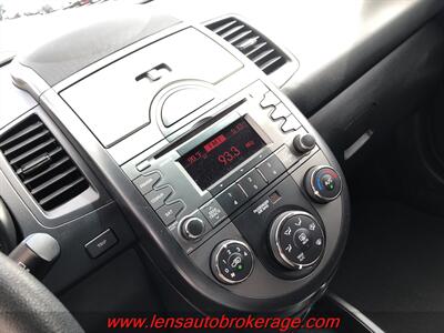 2011 Kia Soul +  *Nice 77k Mile Soul! - Photo 14 - Tucson, AZ 85705