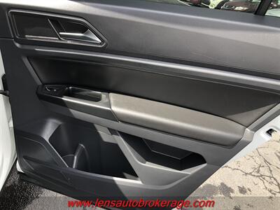 2020 Volkswagen Atlas Cross Sport SE  *53k MILE CARFAX 1 OWNER!* - Photo 20 - Tucson, AZ 85705