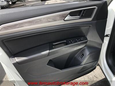 2020 Volkswagen Atlas Cross Sport SE  *53k MILE CARFAX 1 OWNER!* - Photo 9 - Tucson, AZ 85705