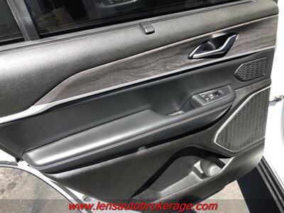2022 Jeep Grand Cherokee L Limited  *Clean 4wd W/3rd Row Seating!! - Photo 17 - Tucson, AZ 85705