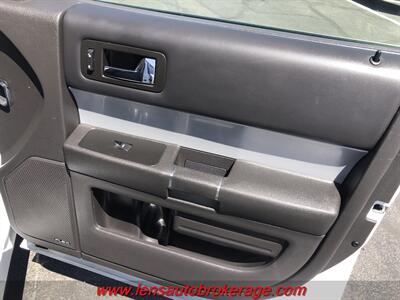2015 Ford Flex SEL  *Leather & 3rd Row! - Photo 22 - Tucson, AZ 85705