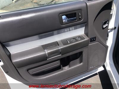 2015 Ford Flex SEL  *Leather & 3rd Row! - Photo 9 - Tucson, AZ 85705