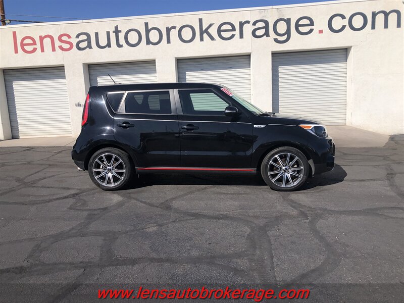 2018 Kia Soul !  **CARFAX 1 OWNER**