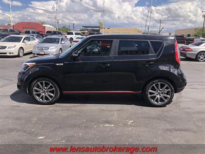 2018 Kia Soul !  **CARFAX 1 OWNER** - Photo 5 - Tucson, AZ 85705
